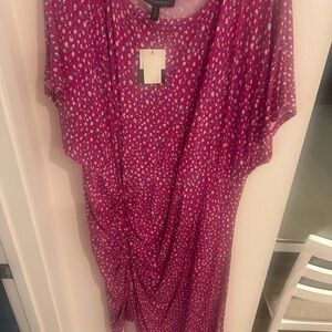 Eloquii Fuchsia and white flowers